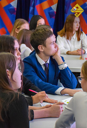 ДК ТРАКТОРОСТРОИТЕЛЕЙ I Интеллектуально-развлекательная битва "Эйнштейн-Квиз"